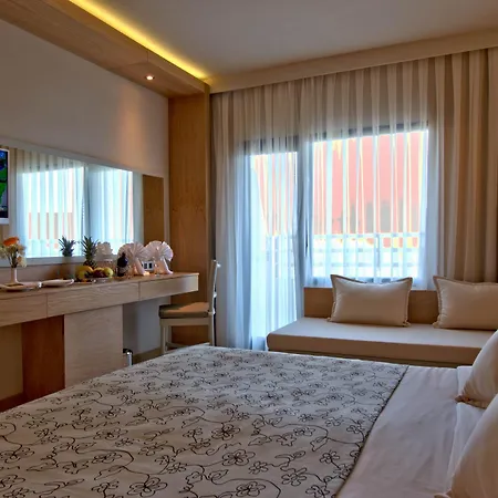 Tui Magic Life 5* 萨利杰尔梅
